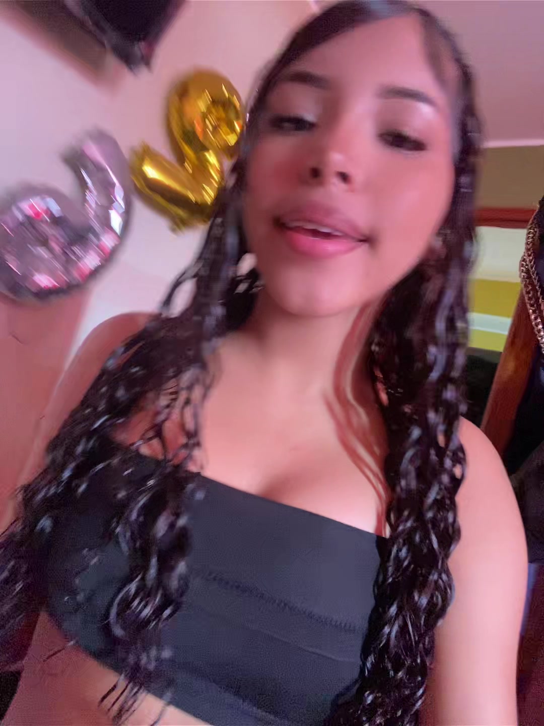 @Camila