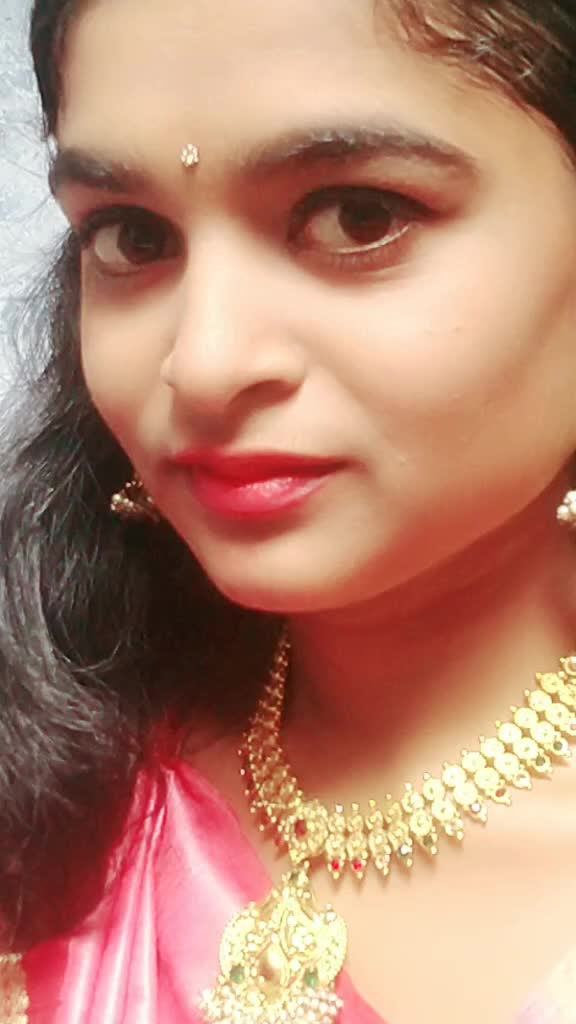 @ShRuThIChArAn😍