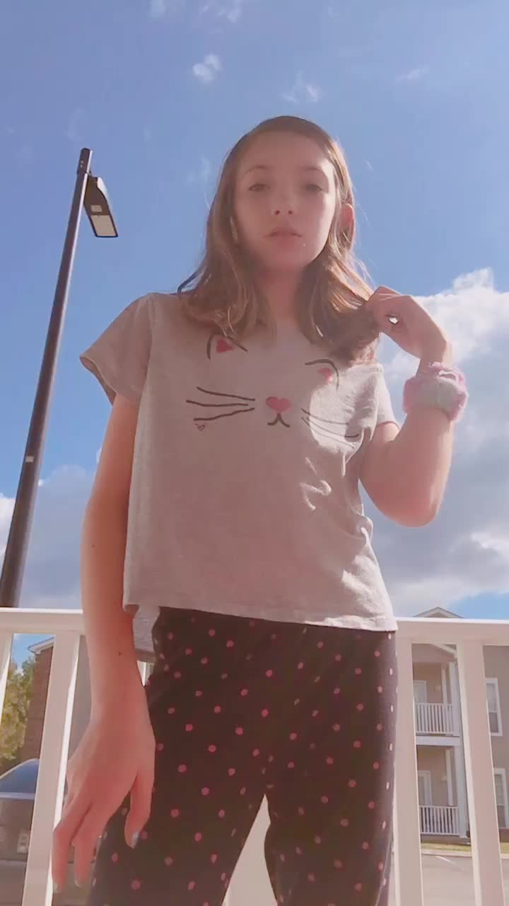 @Queen_Liza12
