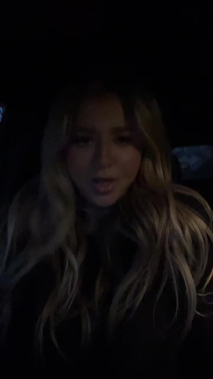 @L E X