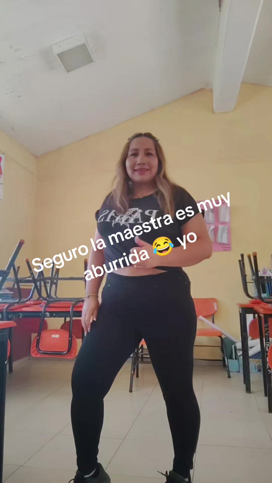 @Una Maestra For&aacute;nea