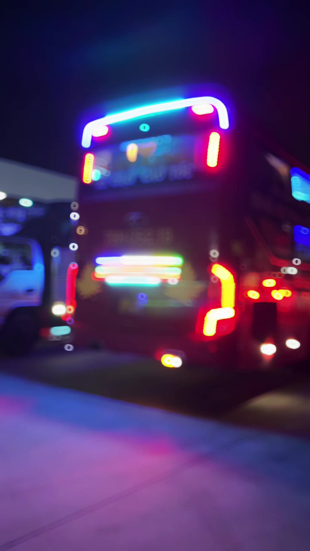 @Hoàng Huy 🚌 71🌴