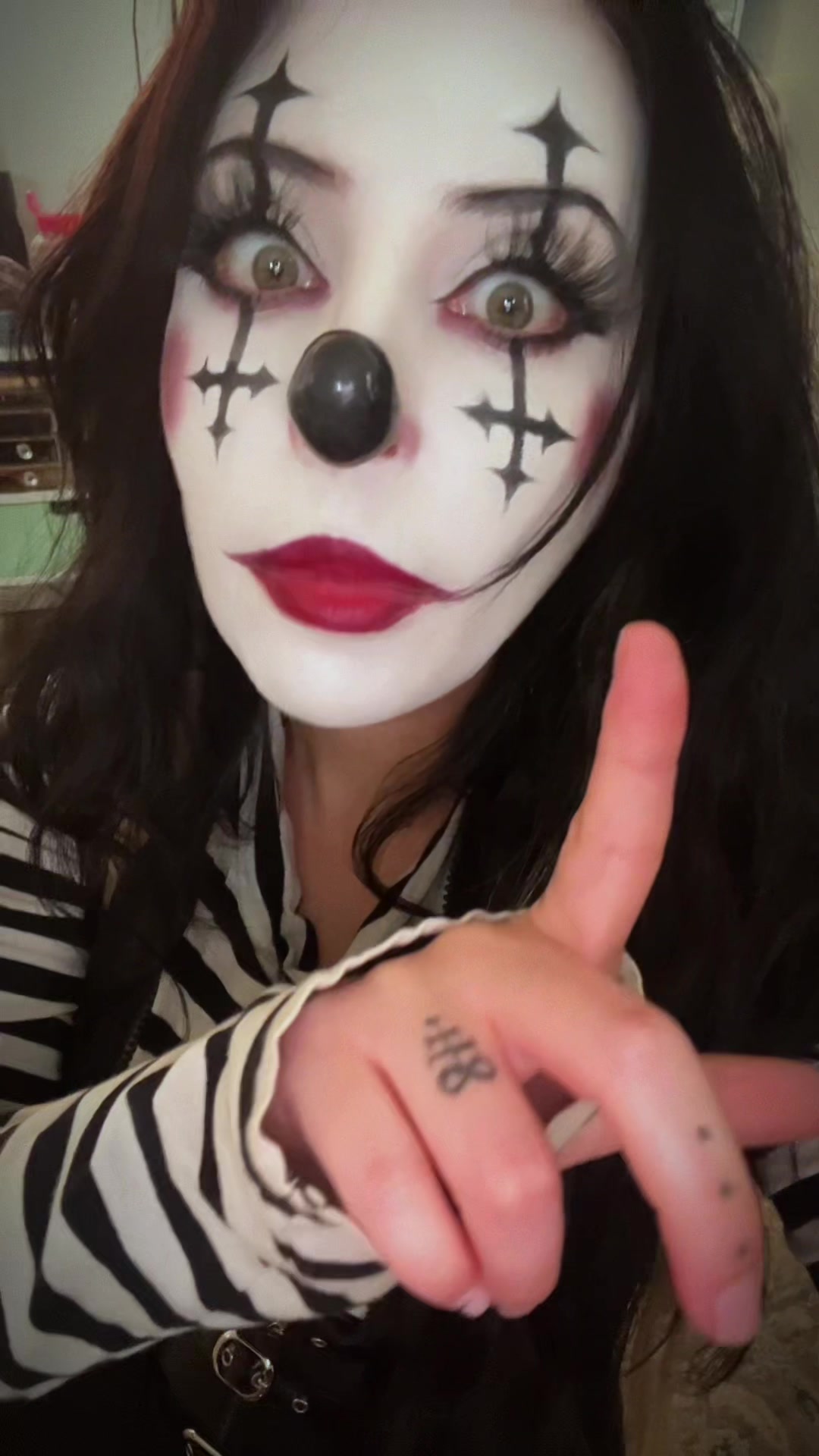 @clowndabs