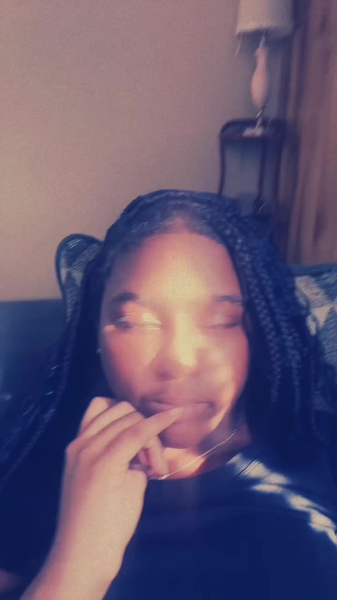 @👸🏽
