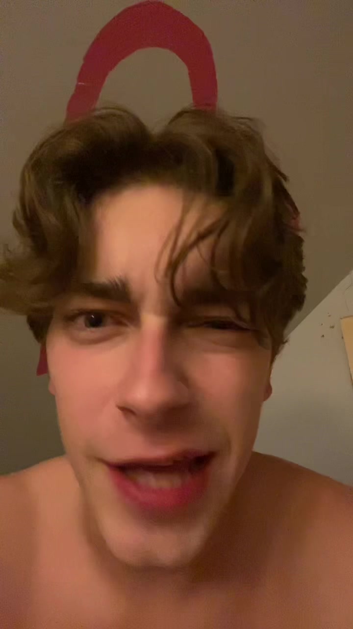 @Caiden