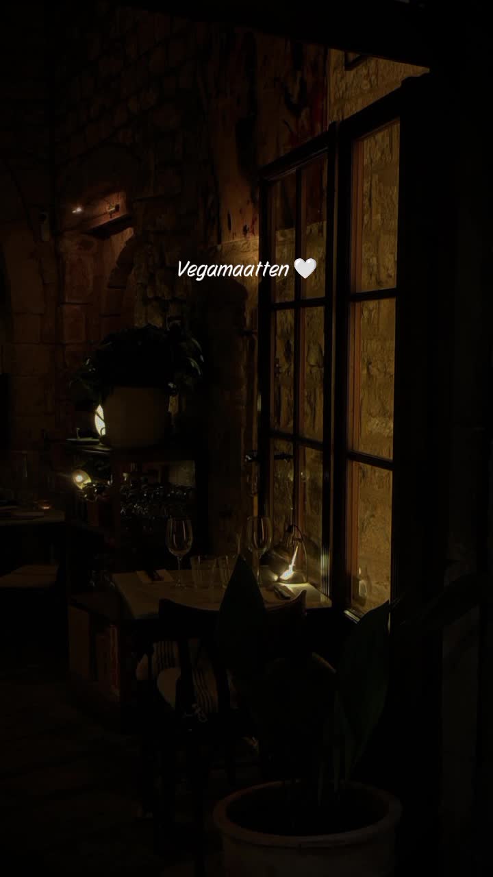 @𝗦𝗛𝗔𝗥𝗠𝗜_𝗘𝗗𝗜𝗧𝗦 🩷