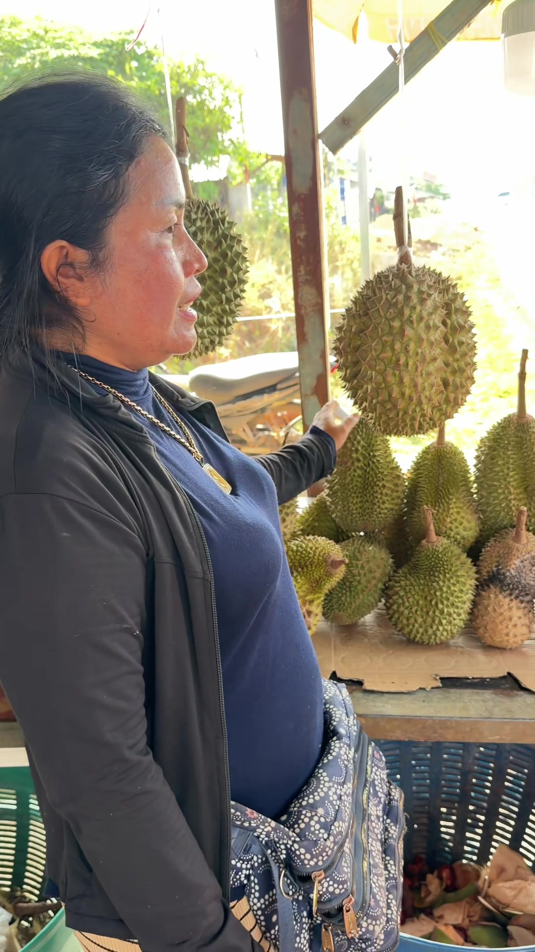 @Madam kmeng ម៉ាដាម ក្មេង