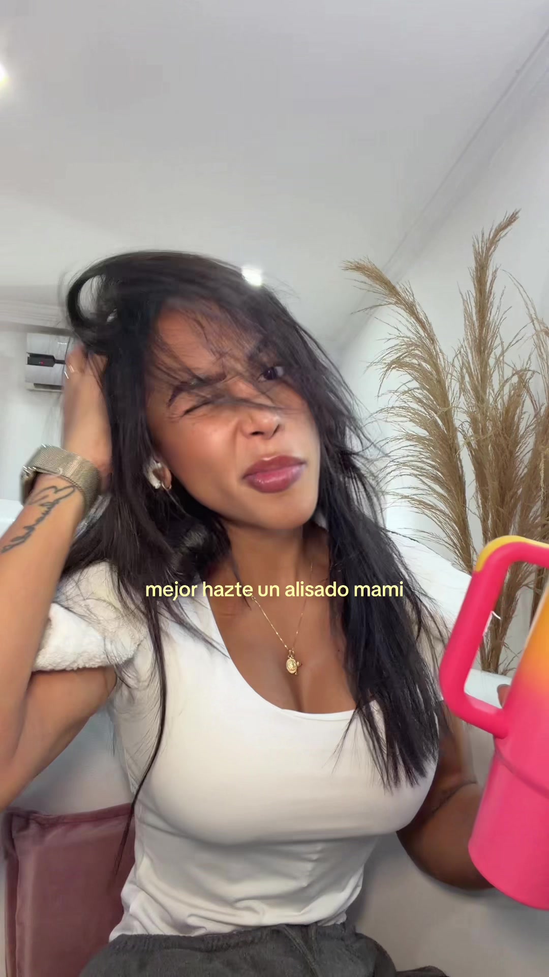 @𝐒𝐨𝐲 𝐄𝐦𝐞𝐥𝐲(𝐜𝐨𝐧 𝐞!)✨