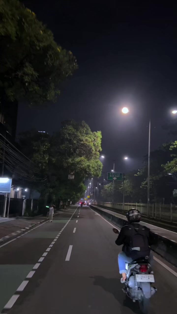 @WB