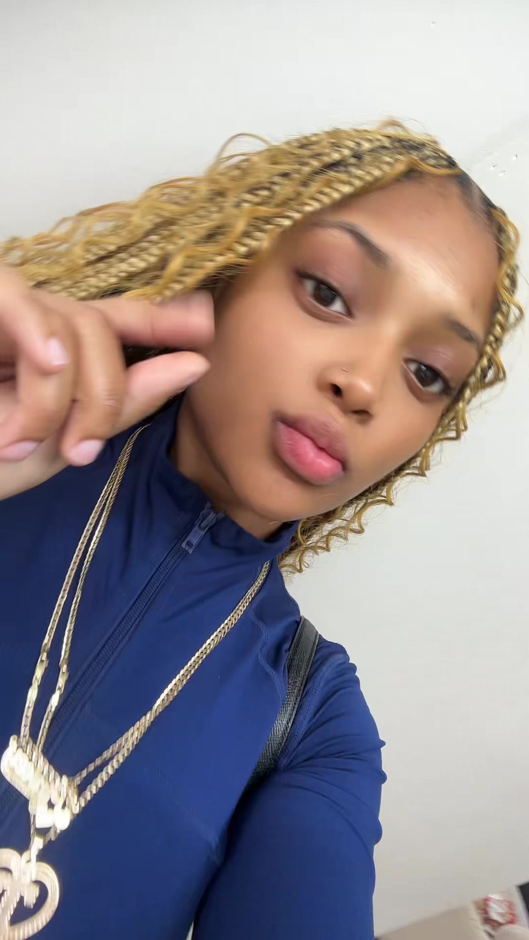 @✌🏽