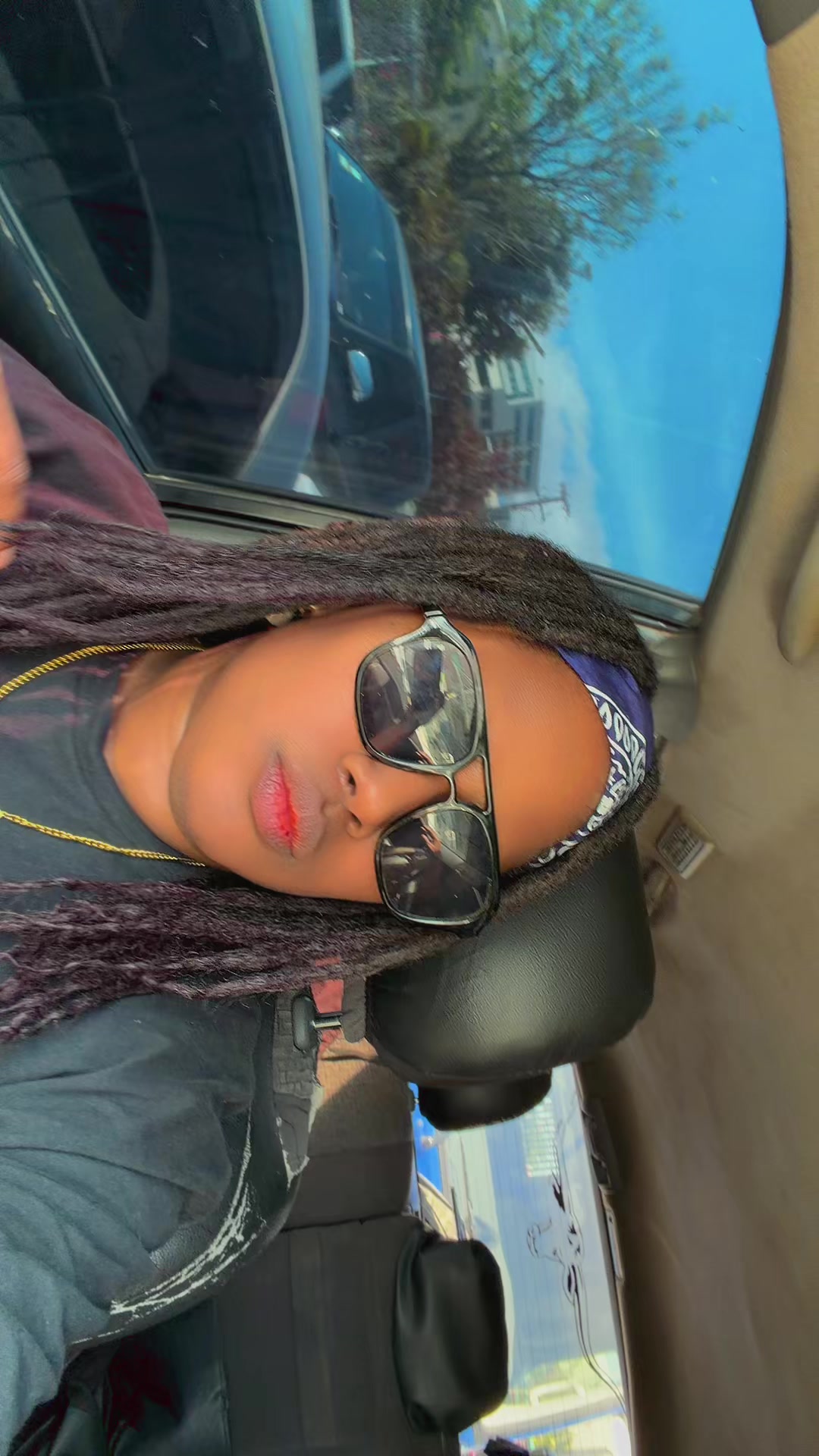 @Rara🤩🫰💸