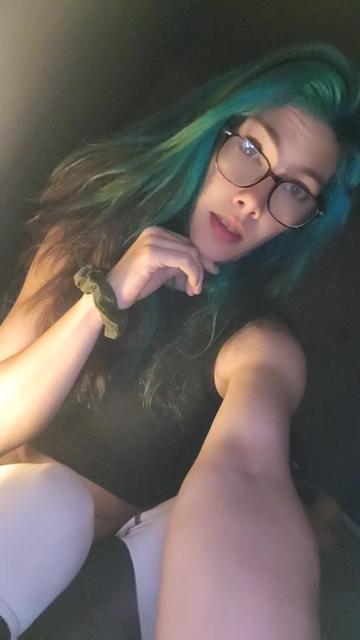 @Thegirlwiththecursemark