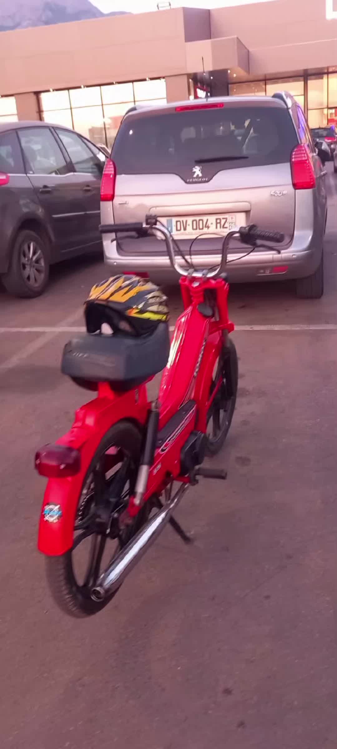 @🚲ĆOFI🚘