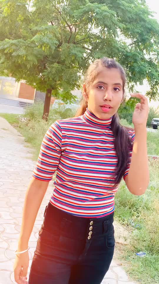 @khushneet kaur♥️💫