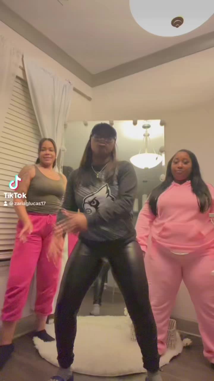@Johnae
