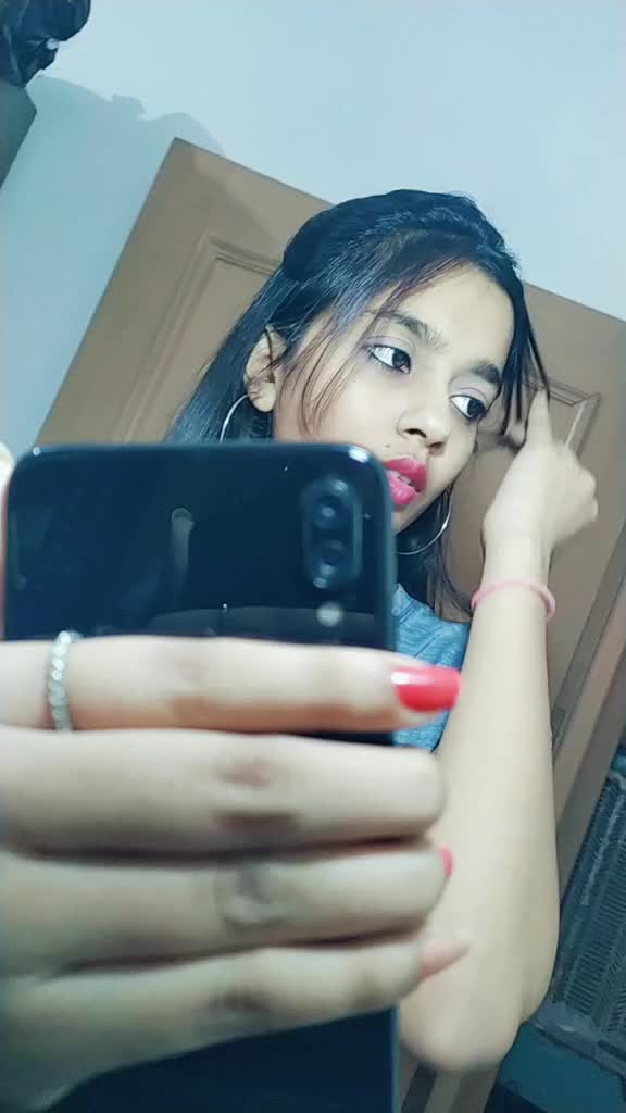 @👑Aarchi garg👑