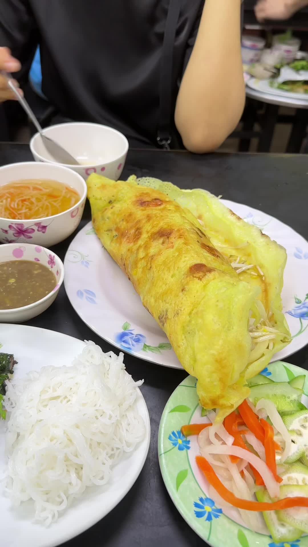@Linh Vietnamese