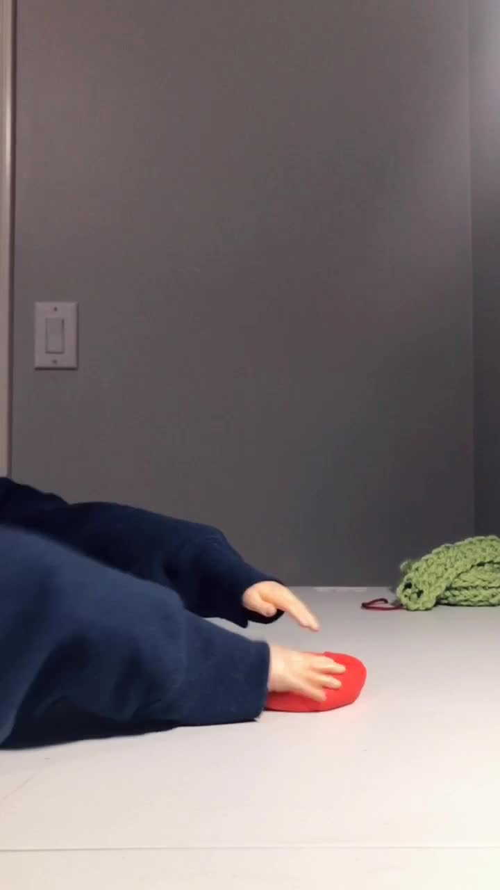 @tiny hands