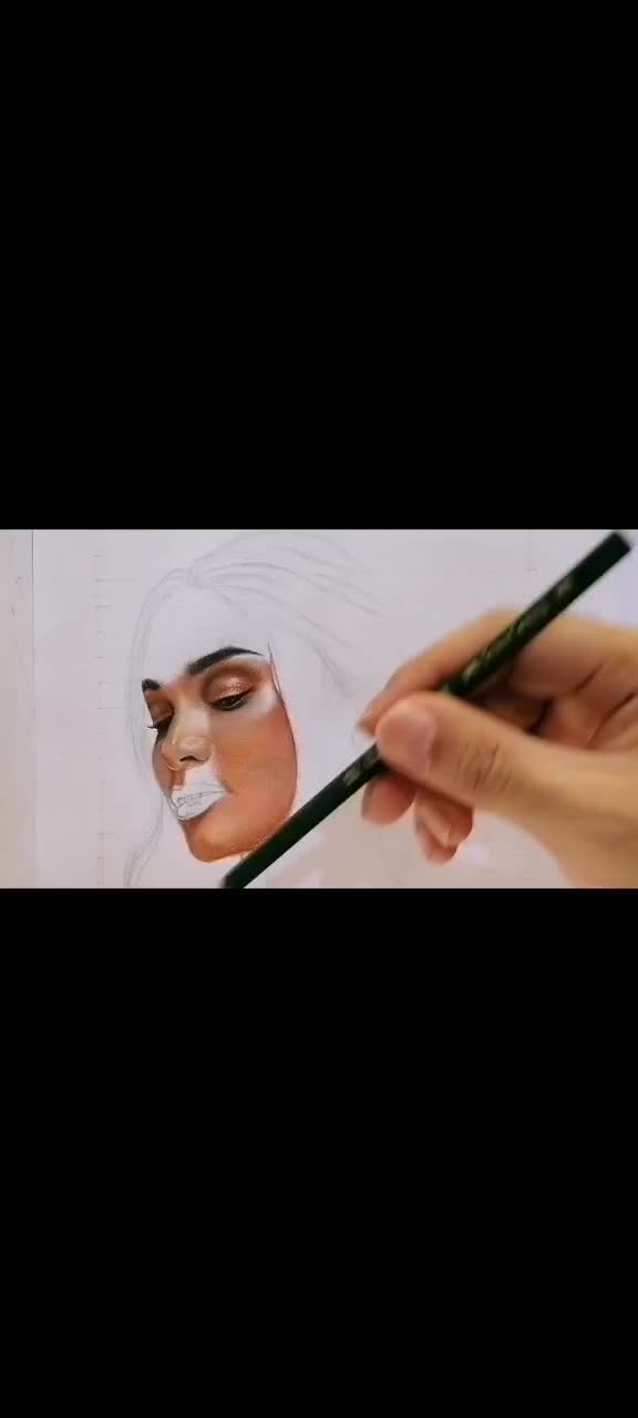 @portraithue
