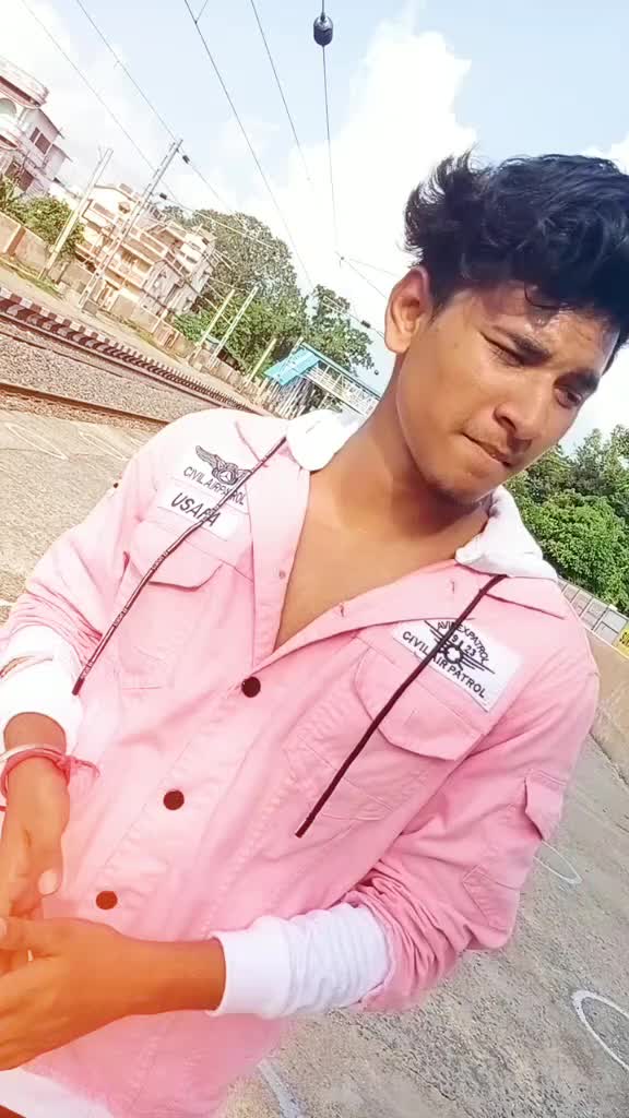 @amu krish😊😊
