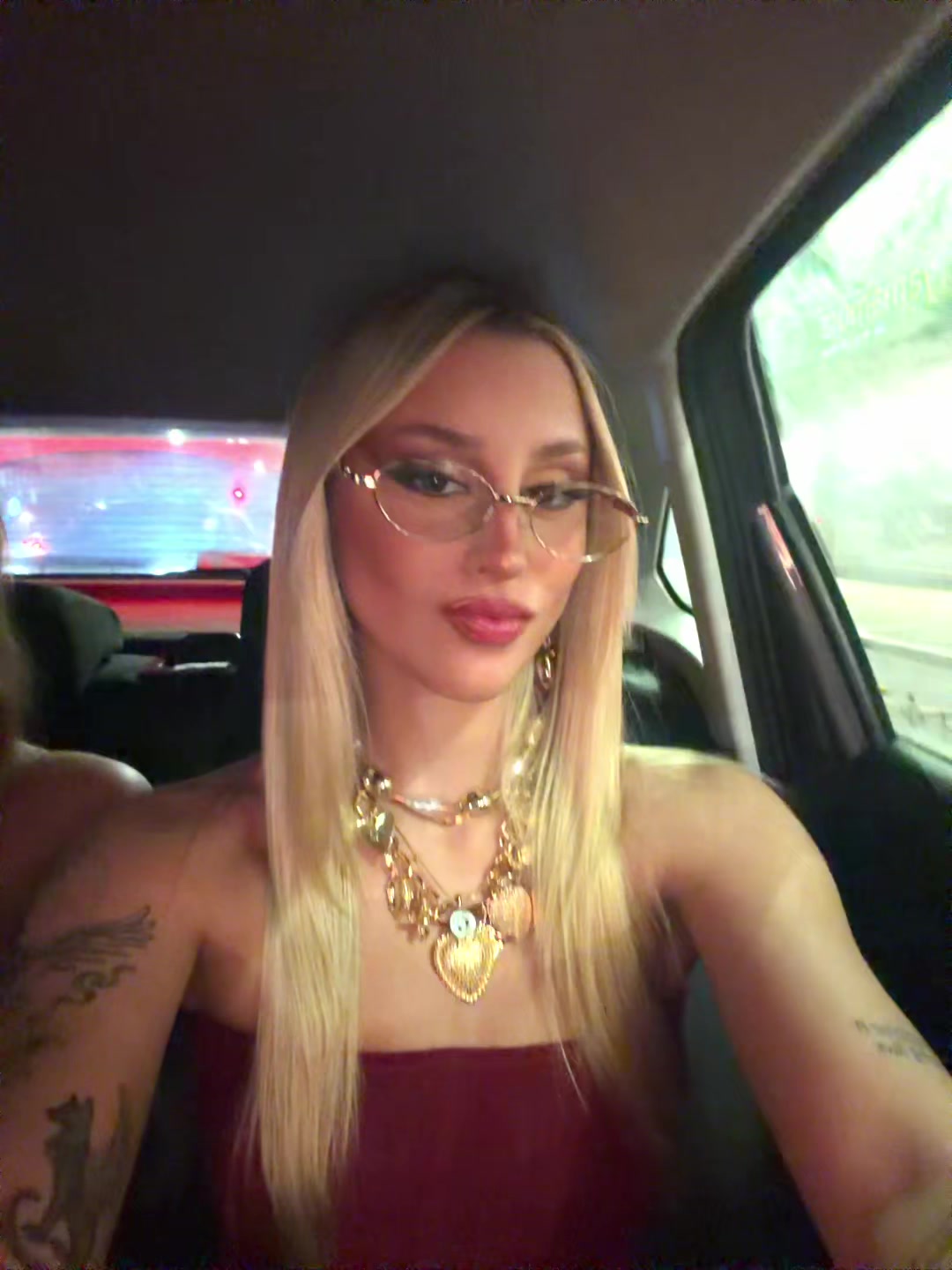 @vicarvz