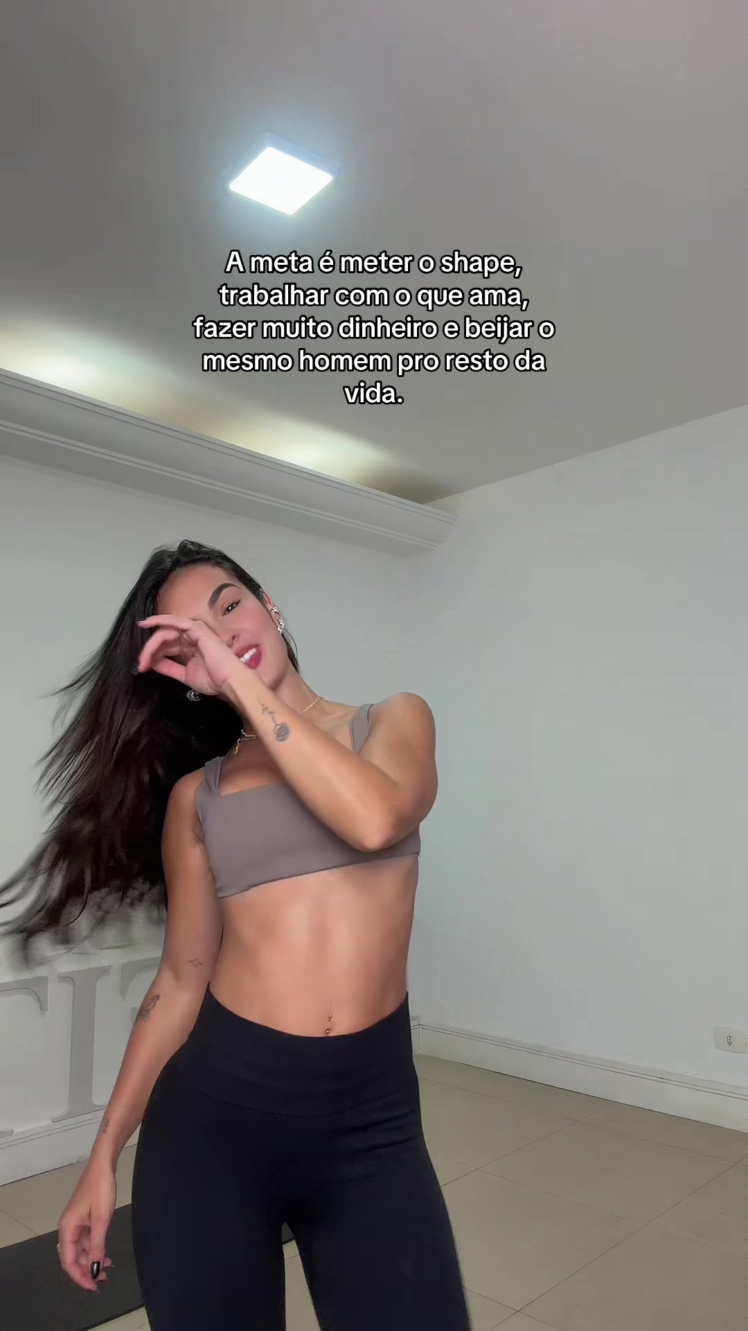 @LARISSA SANTOS