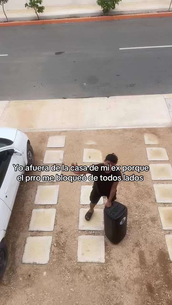 @Chiquis