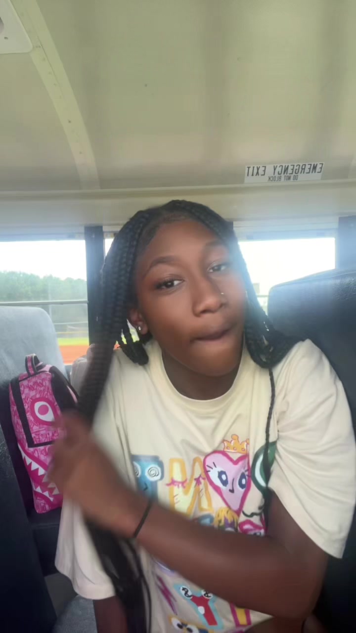 @💖😍𝓚𝓪𝓻𝓪 𝓞𝓯𝓯𝓲𝓬𝓪𝓵💖