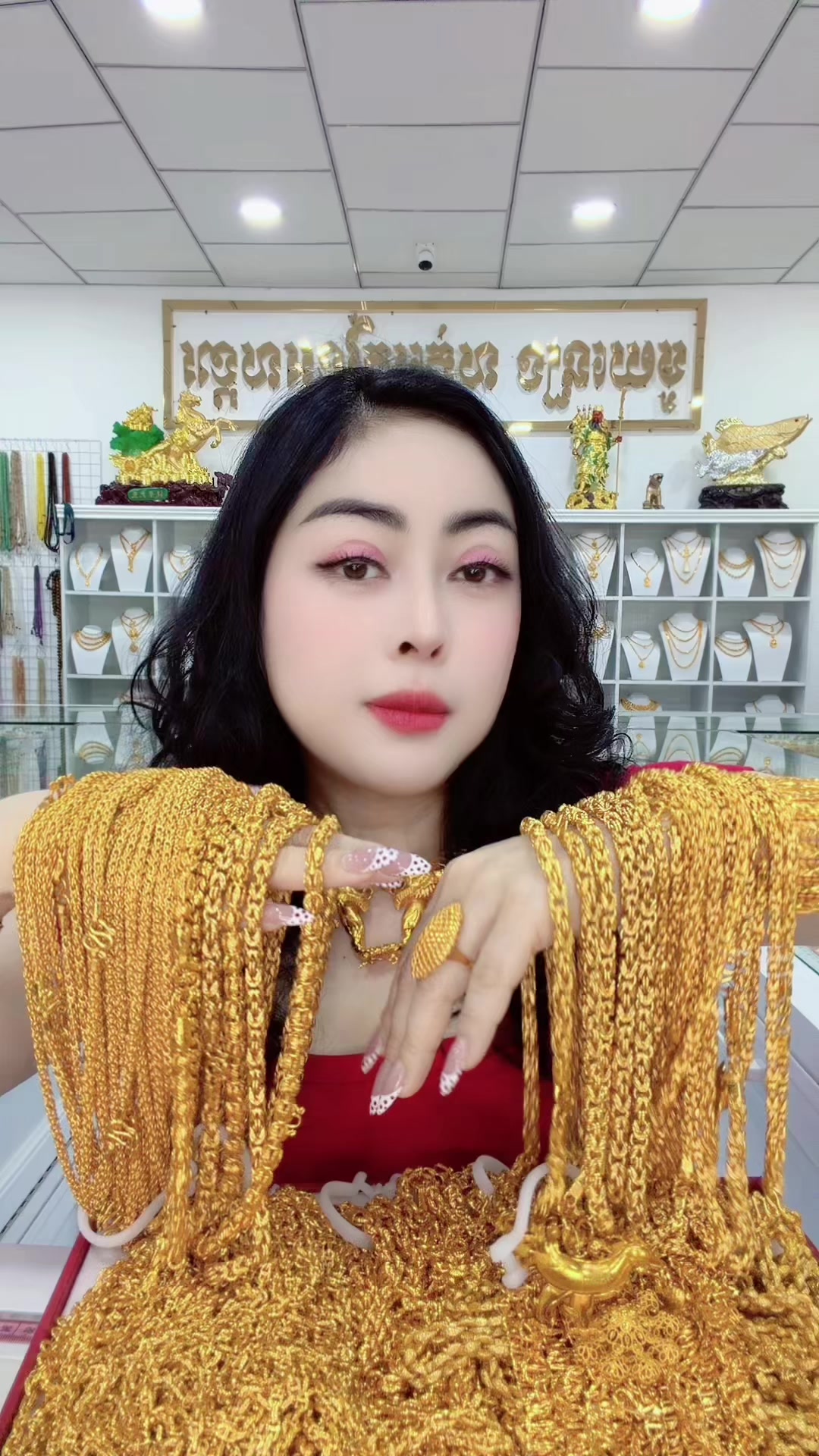 @មួយឡេង ហាងមាសពេជ្រ