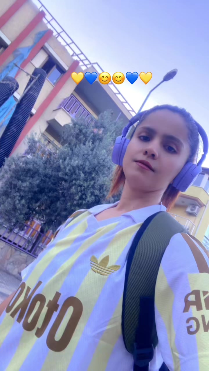 @SPORCU KIZ💛💙