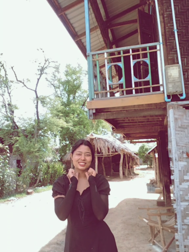 @โ Hnin Thazin Hlaing 2005๐๐