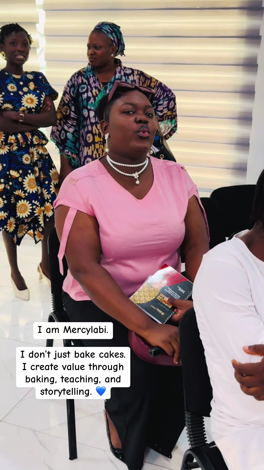 @MERCYLABI ONIKEEKI🎂🧁🍰