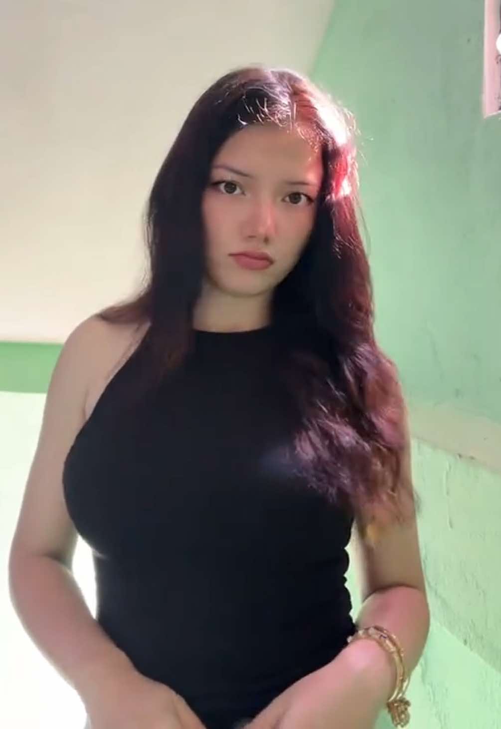 @Shilviya Kc 🌷🦢