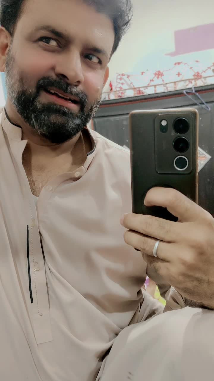 @IRFAN ALI 👑