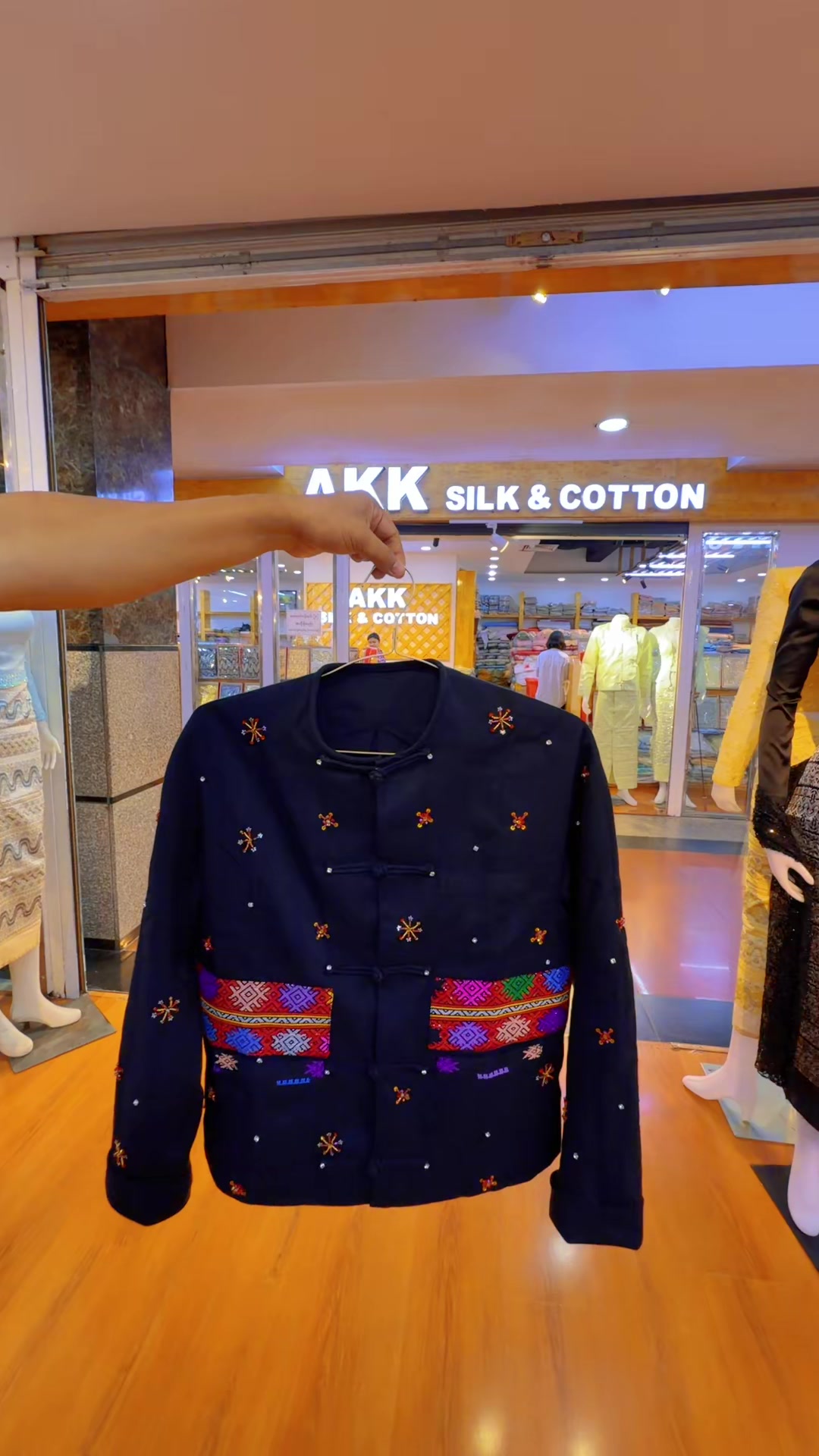 @Akk Silk (official account)