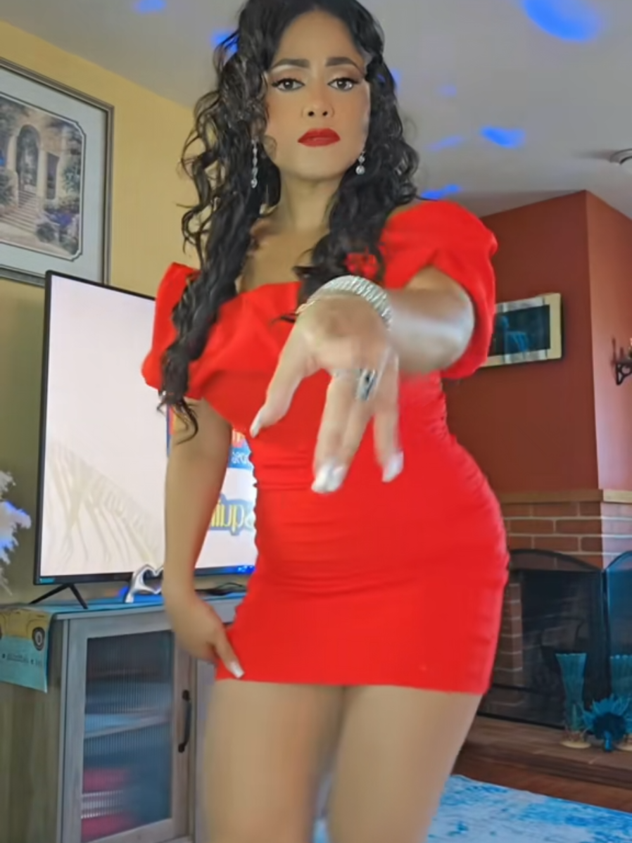 @🇳🇮 Marie Cruzita 👑💄👡💃