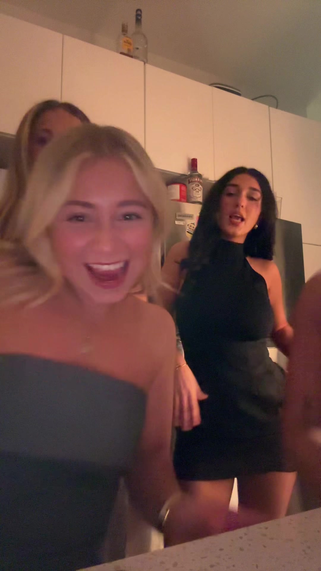 @ella