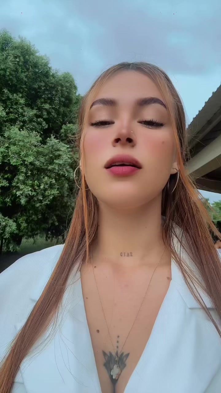 @๐๐.