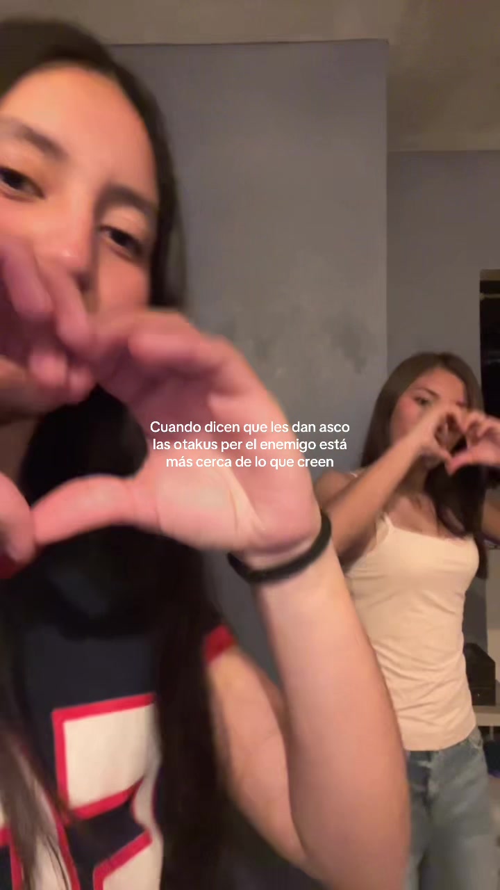 @AmyVlogs