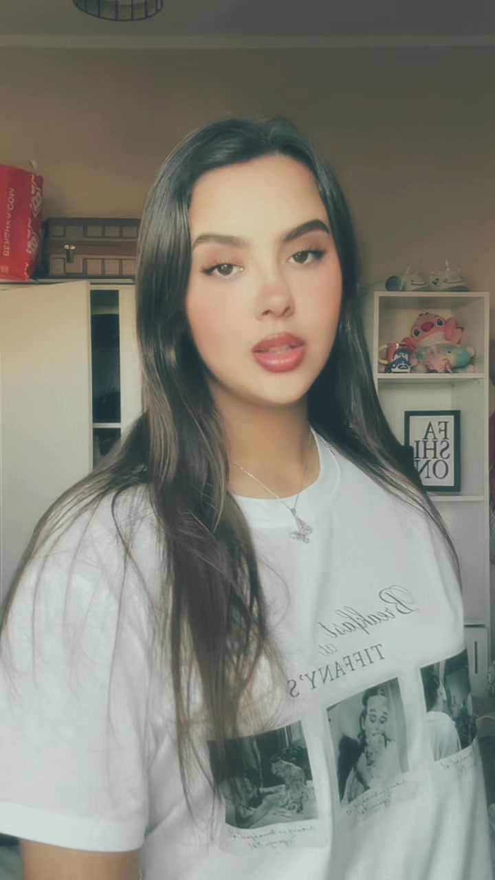 @🦄Wywy🦄