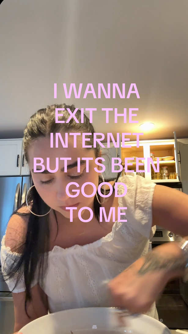 @thequeerghoul 🍉