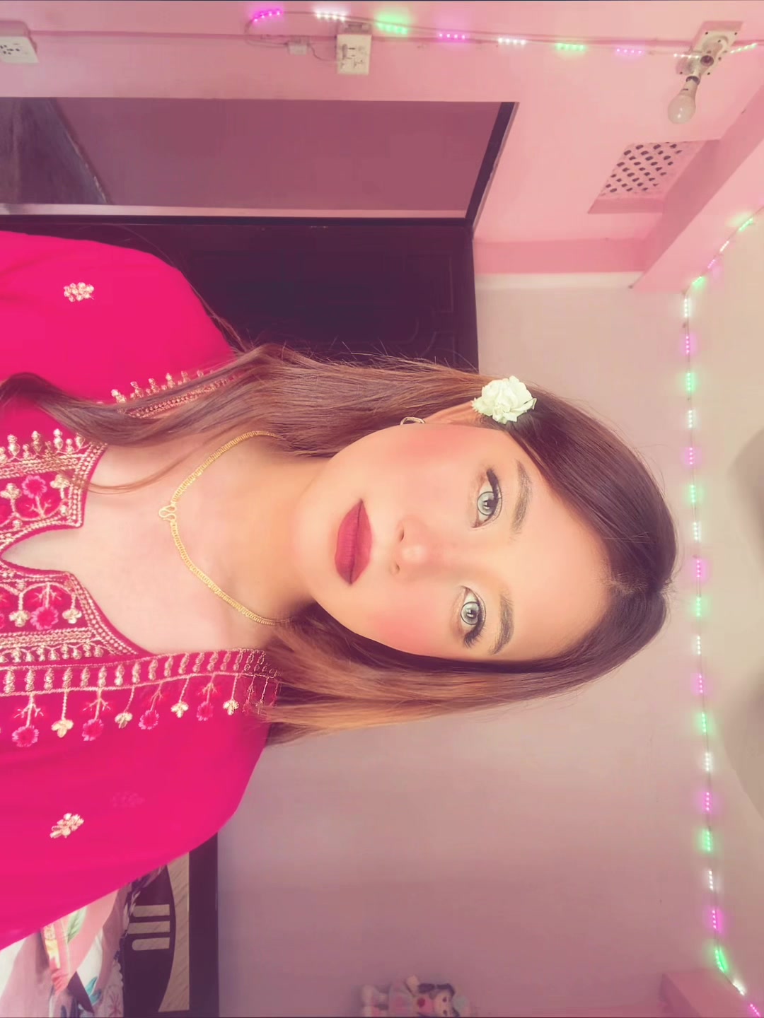 @♛