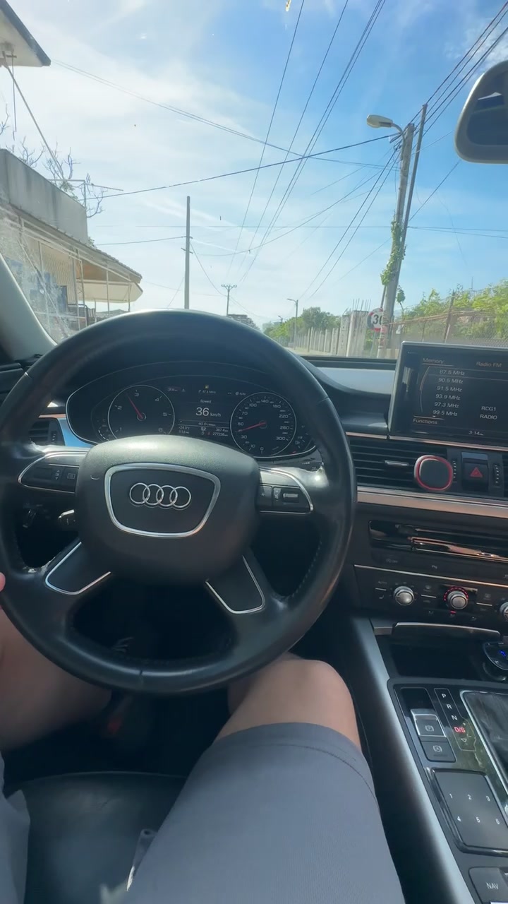 @XHURI🖤