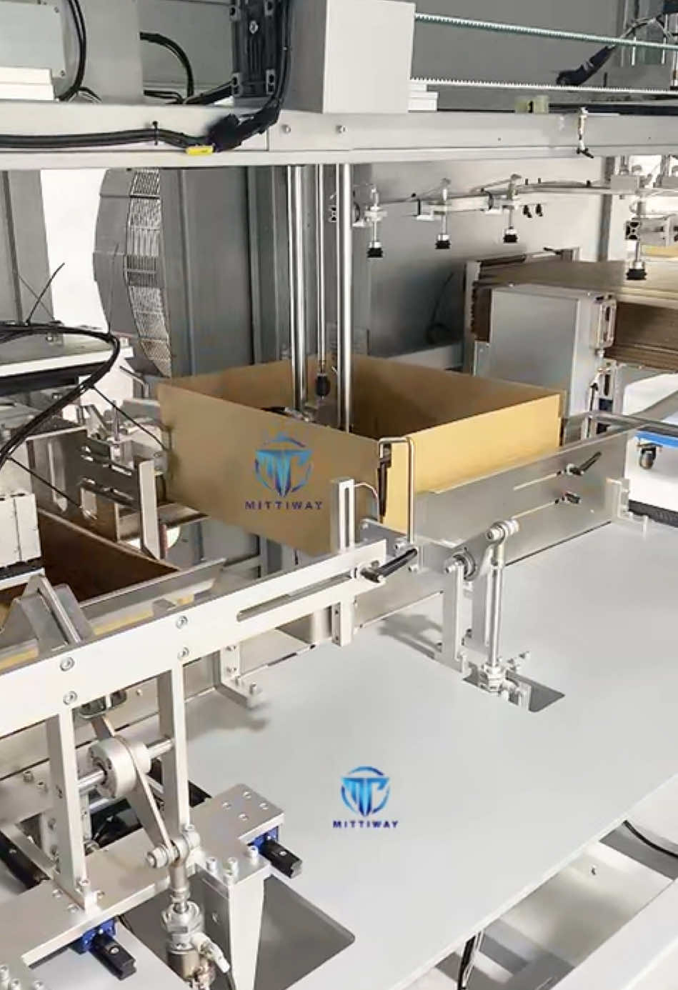 @Hot melt glue tray former