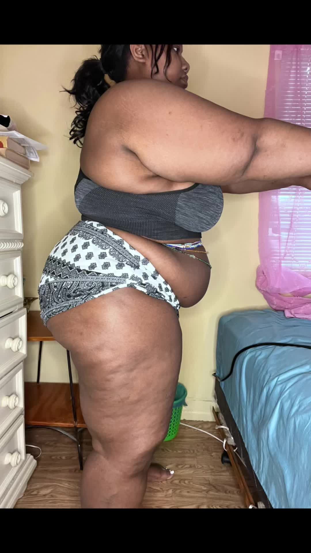 @_arijadore