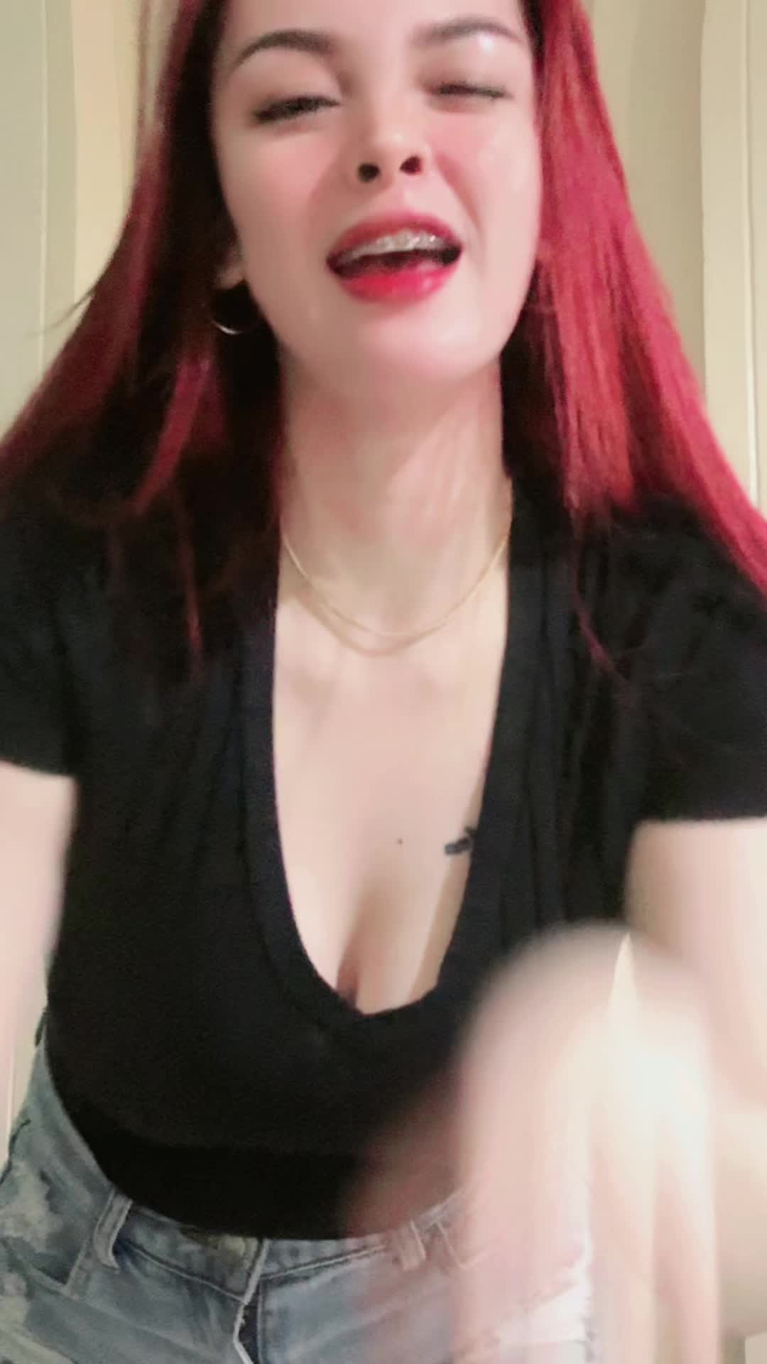 @Keysa De mesa 🥀