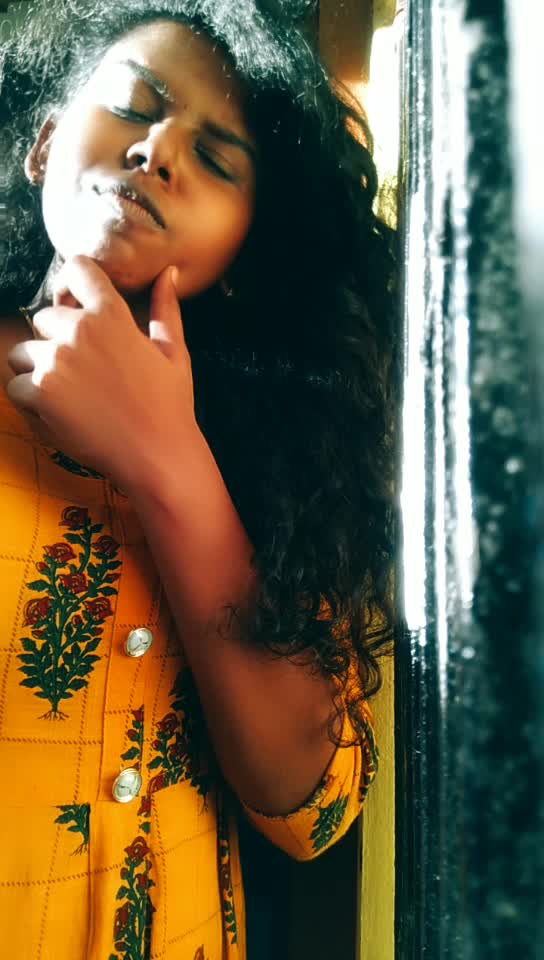 @K E E R T H A N A 👑