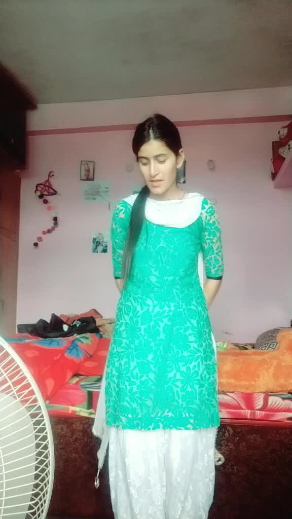@Divya Thakur(DiVu)