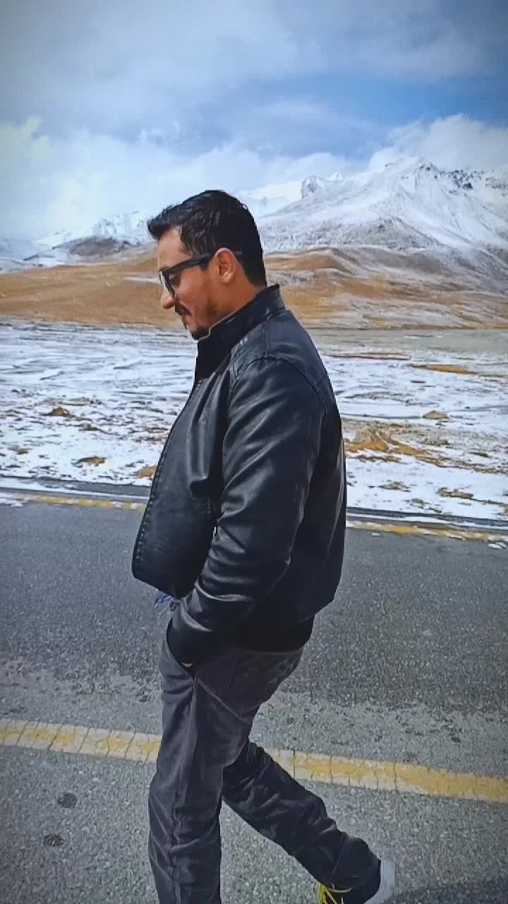 @Rj