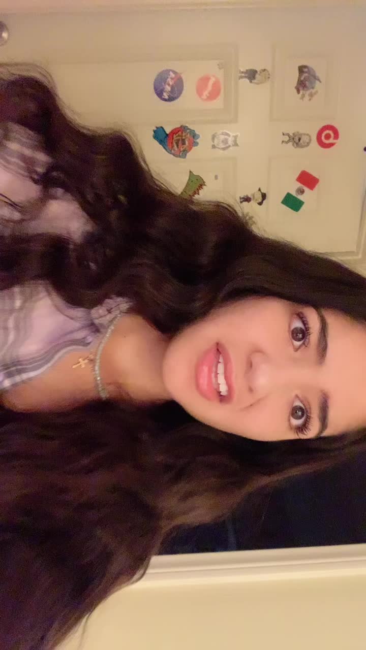 @<33🎭
